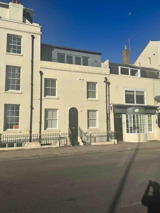 House By The Sea, Worthing Villa Eksteriør bilde